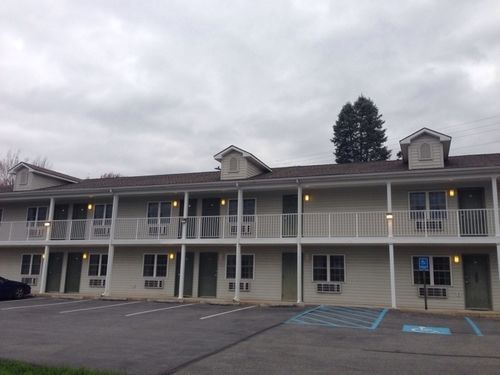 Motel Budget Host 4*