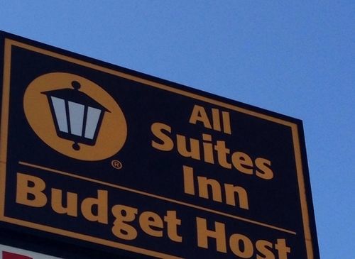 Budget Host Motel 4*